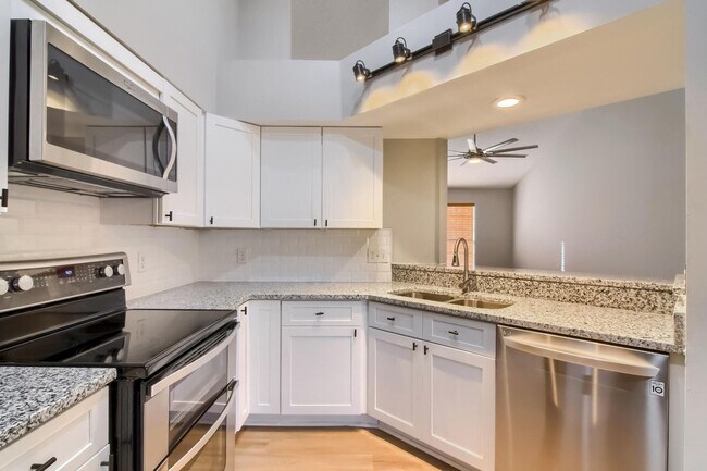 Foto del edificio - 7417 Wisconsin Ct