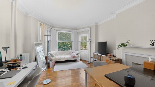 Foto del edificio - 1071 Beacon St
