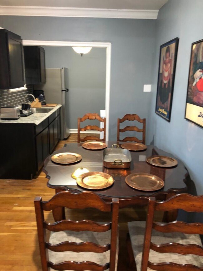 Foto del edificio - 2208 N Stanton St