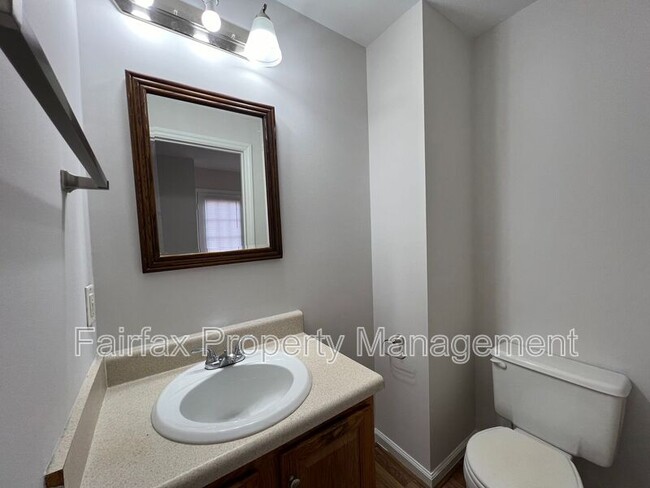 Building Photo - 1107 Timber Dr