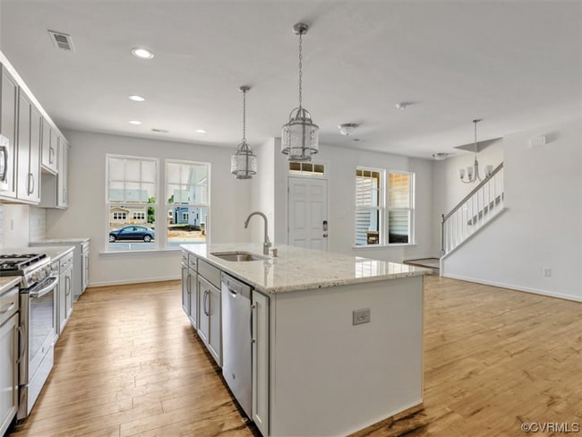 Building Photo - 3045 Fletcher Aly