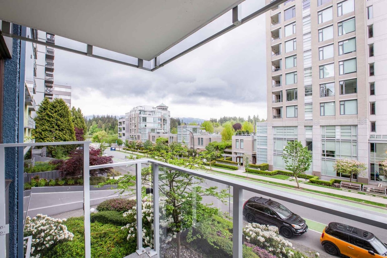 Building Photo - Harbourview