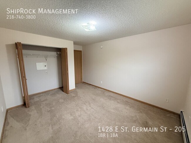 Foto del edificio - 1428 E St Germain St