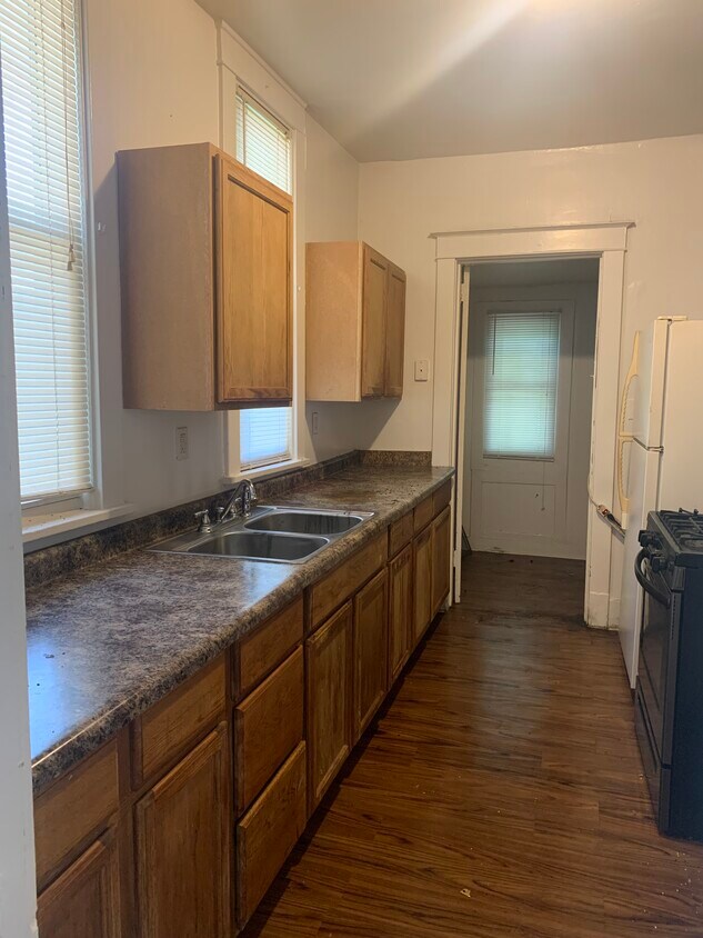 Foto principal - 1020 E Frye Ave
