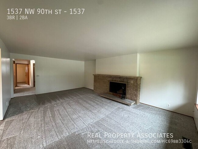 Foto del edificio - Crown Hill Duplex