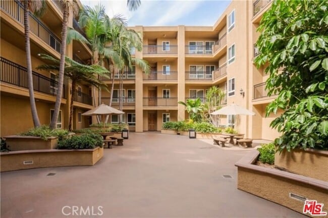 Foto del edificio - 1401 S St Andrews Pl