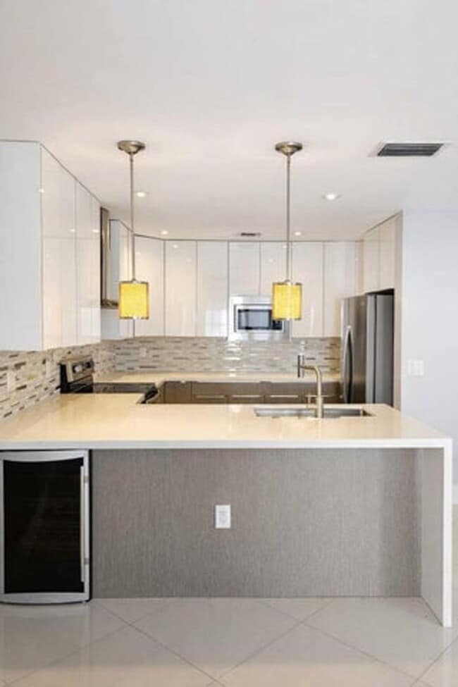 Building Photo - 4135 Eastridge Cir