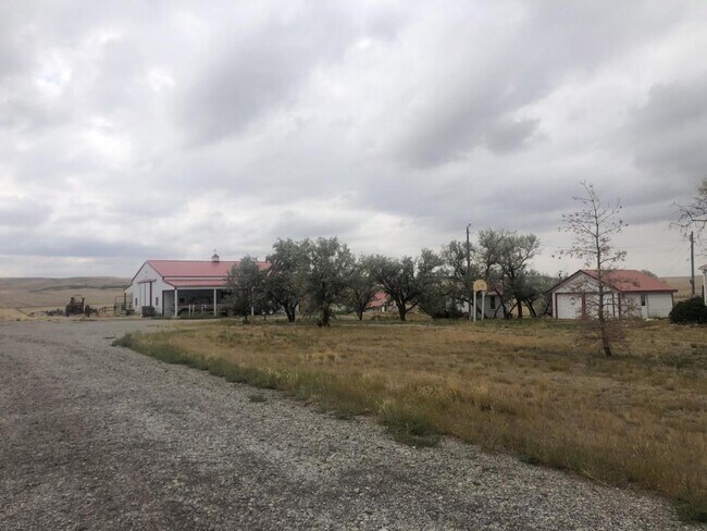 Building Photo - 1884 S-221