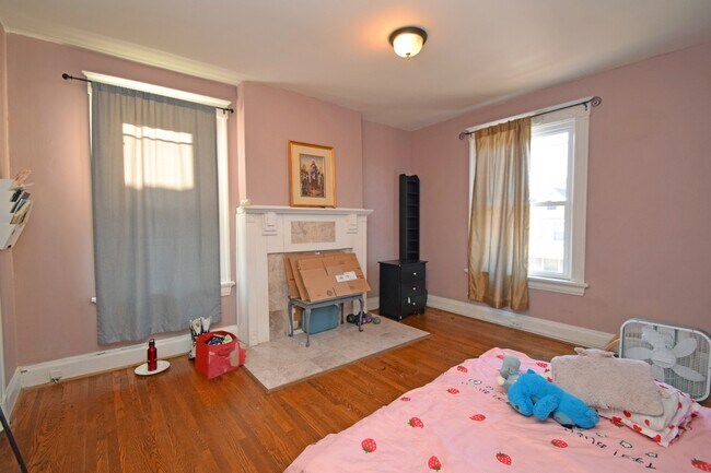 Building Photo - 3248 Glendora Ave