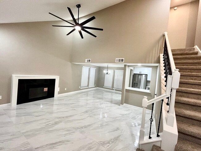 Building Photo - 14326 Little Willow Walk