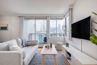 Building Photo - 1033 Haro St