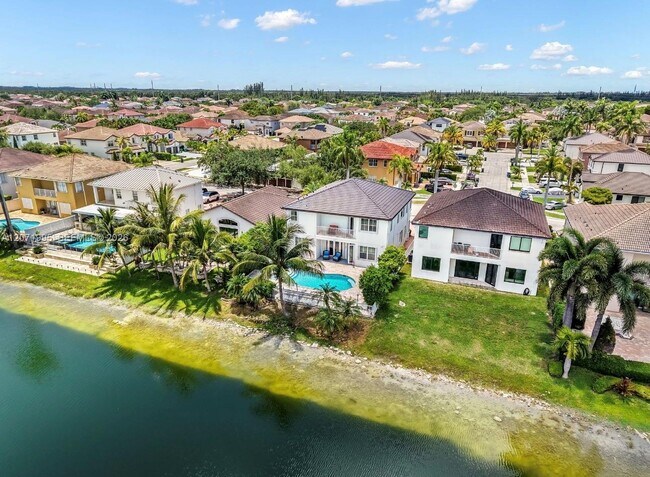 Foto del edificio - 1421 SW 153rd Path