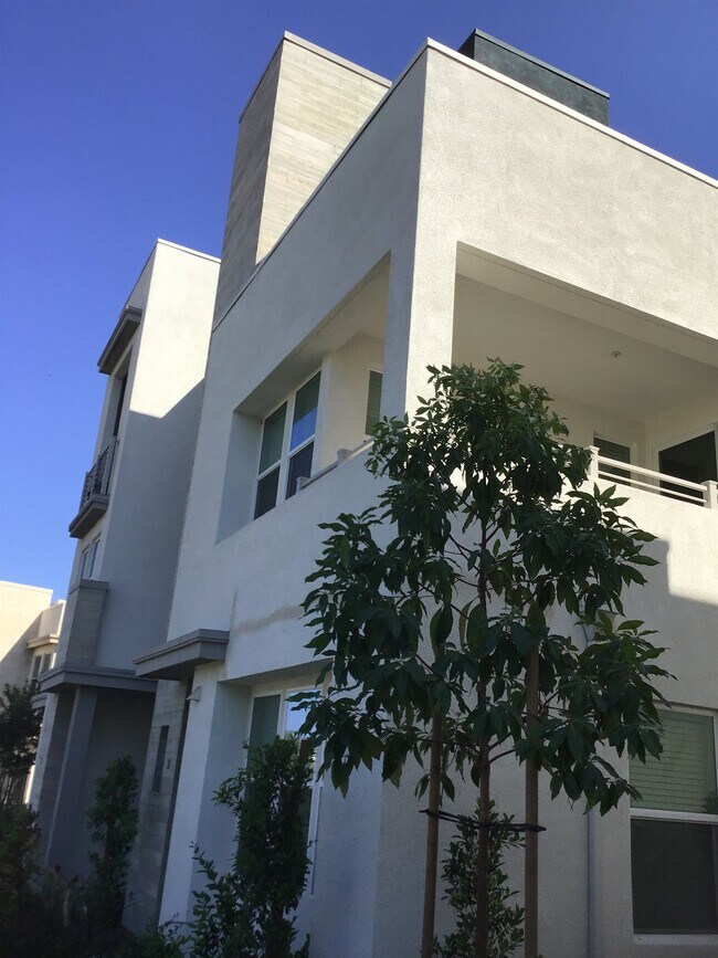 Building Photo - 2034 Tango Loop