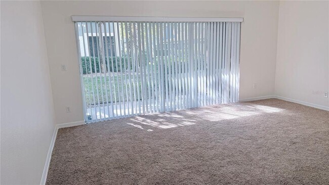 Foto del edificio - 10424 Kiplinger Ln