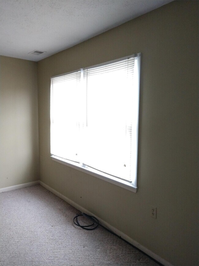 Building Photo - 5306 Mulberry Ct