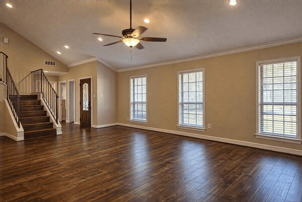 Foto del edificio - 25538 Sugar Valley Ln