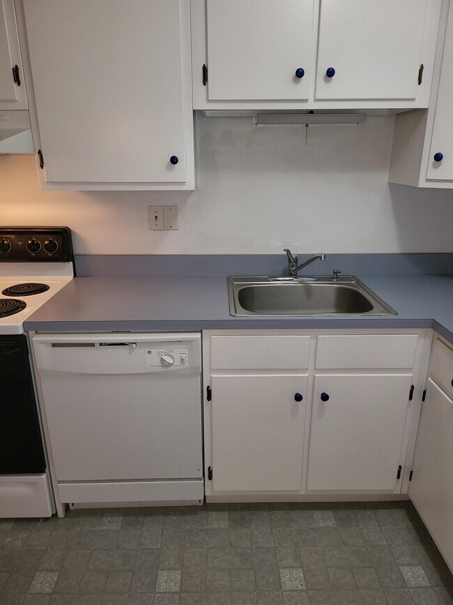 Building Photo - 308 Taney Dr