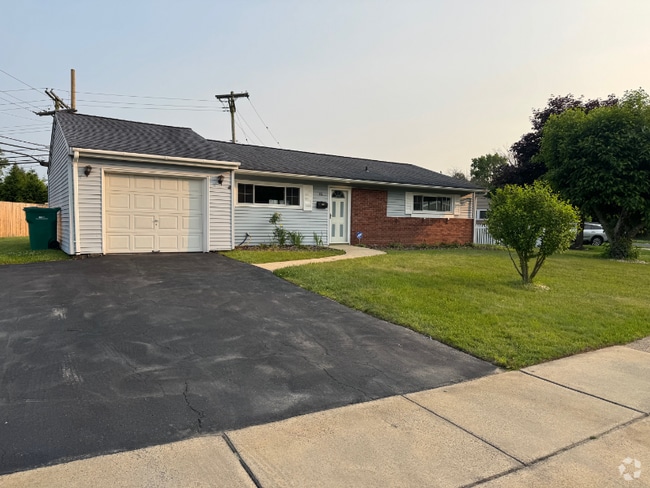 Building Photo - 82 Indian Creek Dr