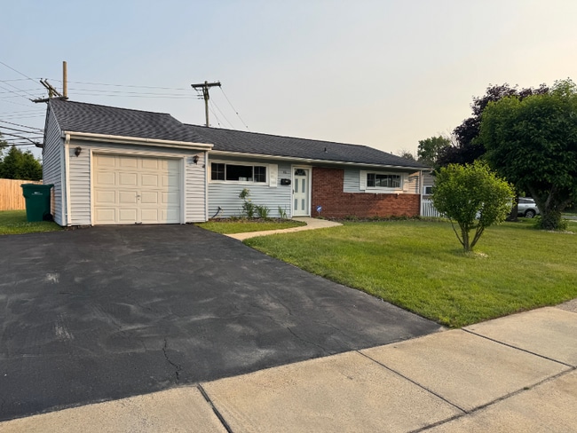 Building Photo - 82 Indian Creek Dr