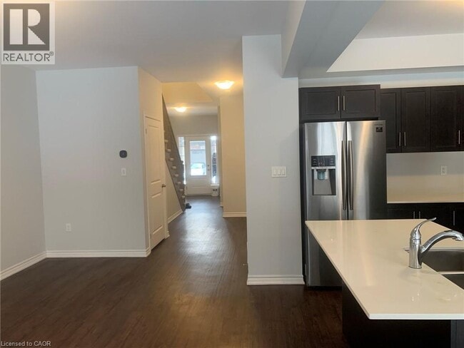 Building Photo - 324 Equestrian Way