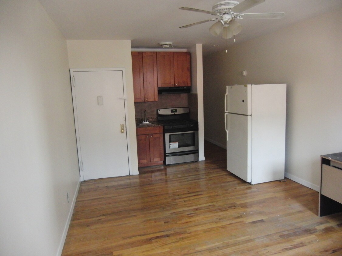 104 Graham Ave, Brooklyn, NY 11206 Apartments in Brooklyn, NY