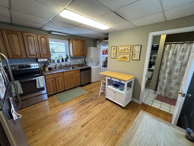 Foto del edificio - 729A Somerville Ave