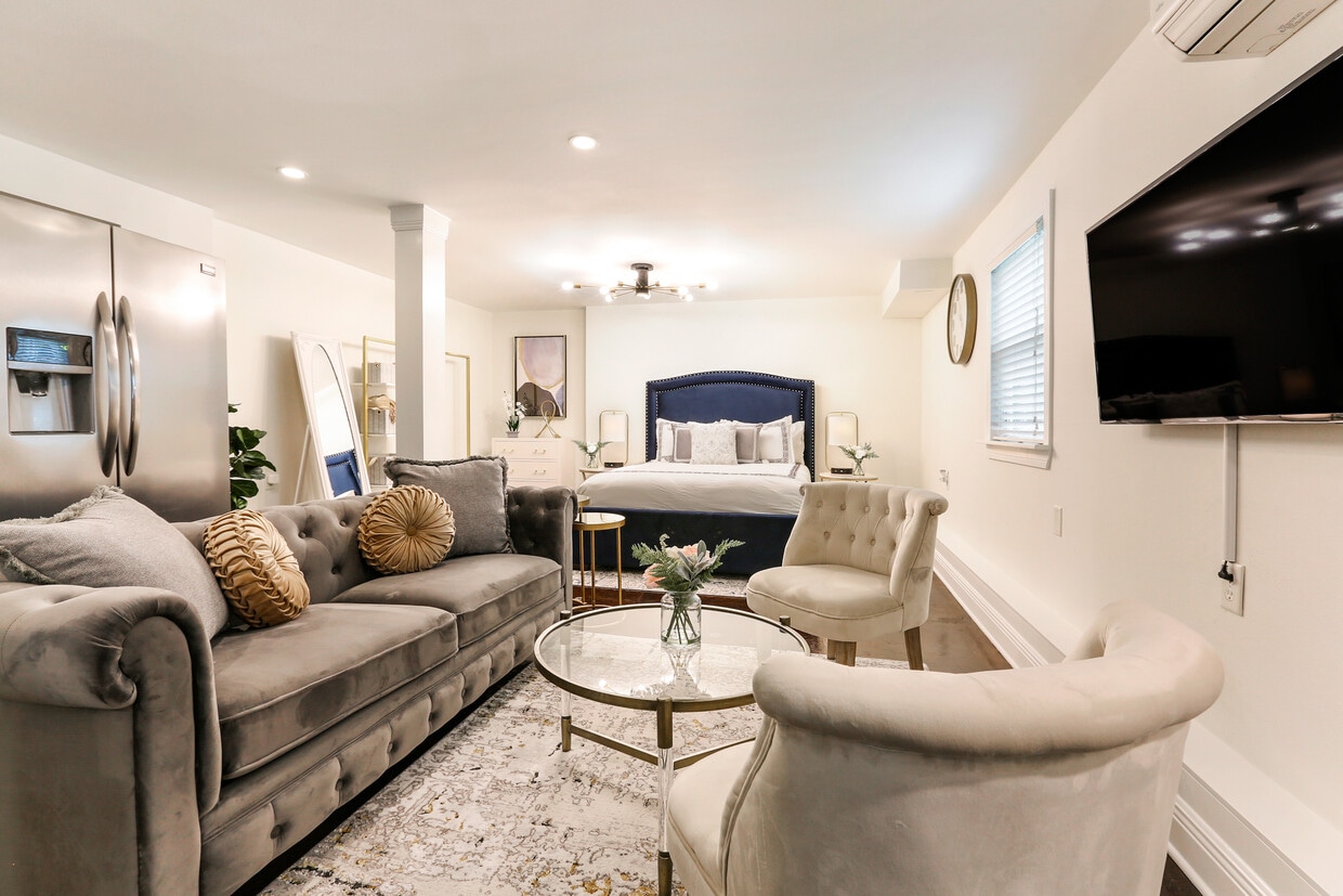 8235 Pritchard Pl, New Orleans, LA 70118 Townhome Rentals in New