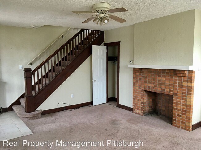Building Photo - 3 br, 1 bath House - 10209 Meyers St