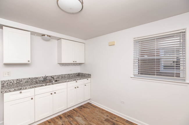 Foto del edificio - 4916 N Harlem Ave