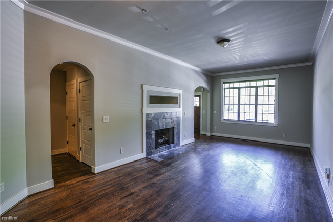 Foto del edificio - 3 br, 3.5 bath Townhome - 1342 Essex Manor...