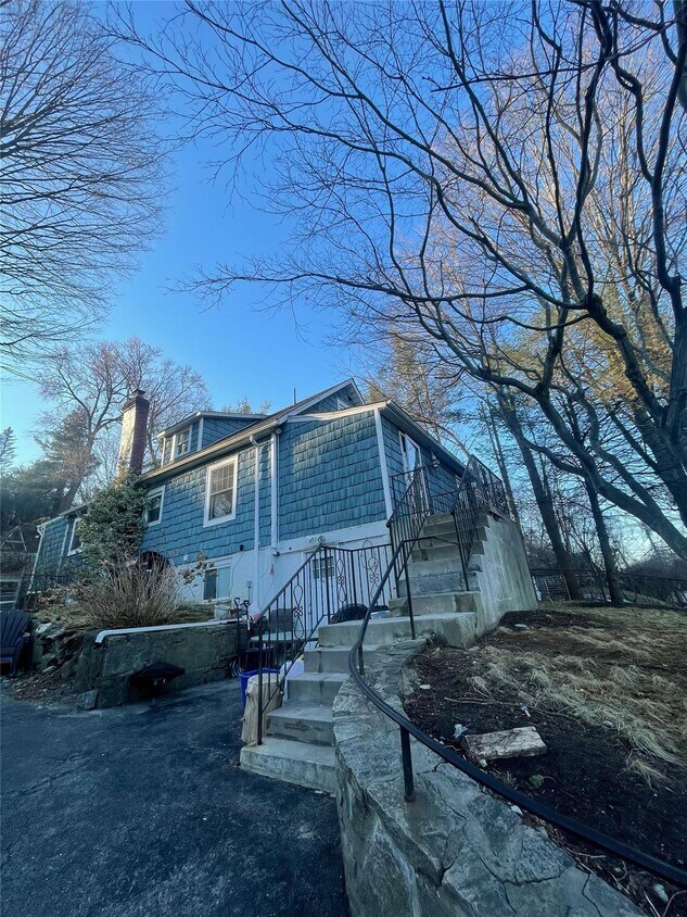 Primary Photo - 872 Commerce St