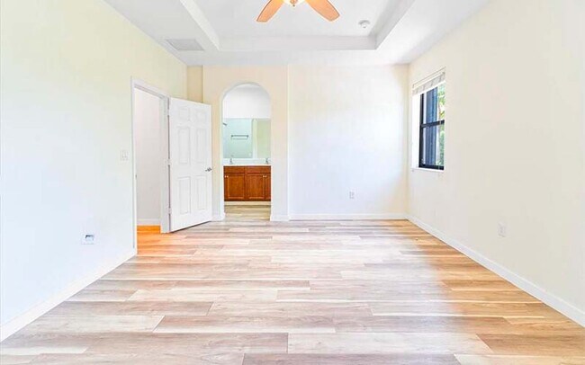 Building Photo - 3420 W 92nd Pl