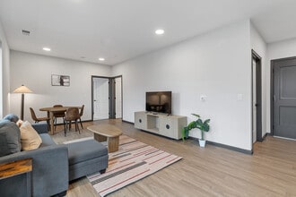 Building Photo - 423 E Michigan St