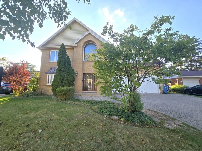 Building Photo - 409 Huntington Ln