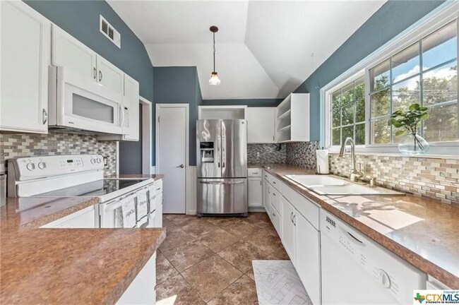 Building Photo - 2406 Remington Dr