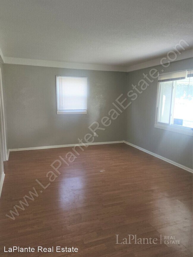 Building Photo - 3 br, 1 bath House - 408 Branbury Rd.