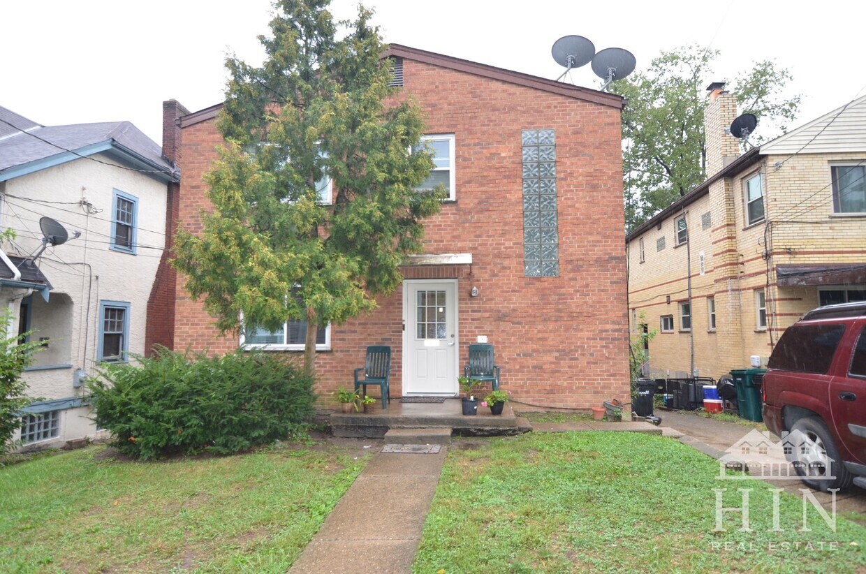 1411 Yarmouth Ave Unit B, Cincinnati, OH 45237 Apartments in