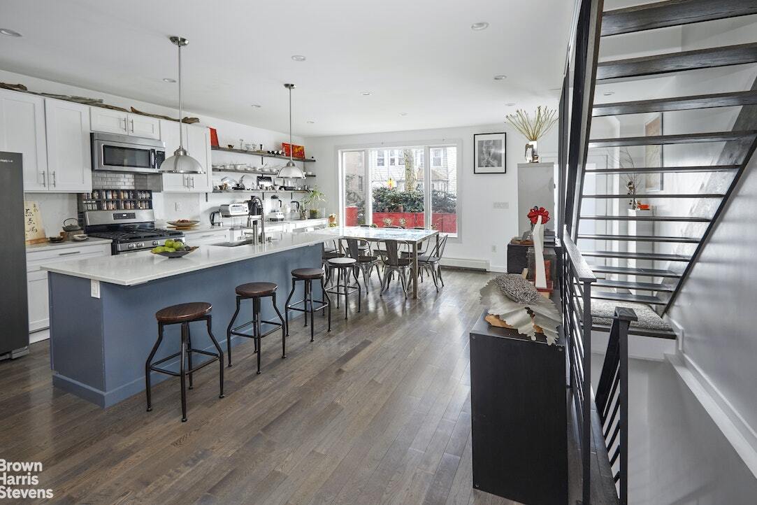 45 Kermit Pl Unit TOWNHOUSE, Brooklyn, NY 11218 Room for Rent in