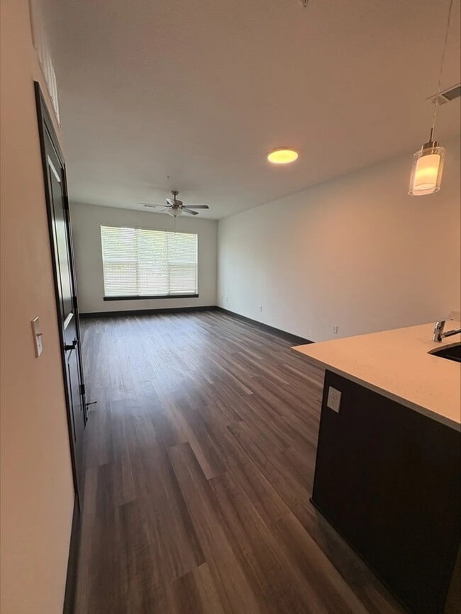 Building Photo - GreenBerry Apartments