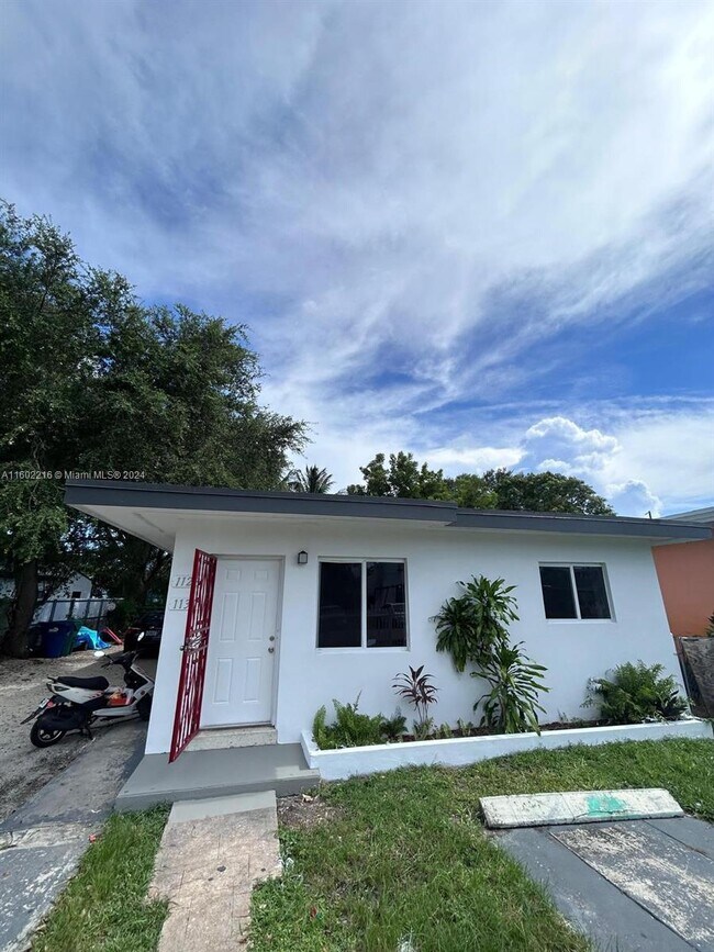 Building Photo - 1128 NW 76th St