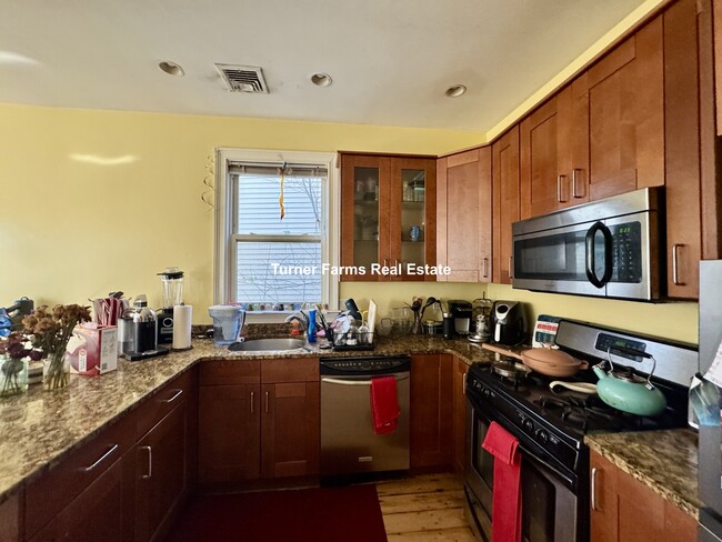 Foto del edificio - 725 Parker St