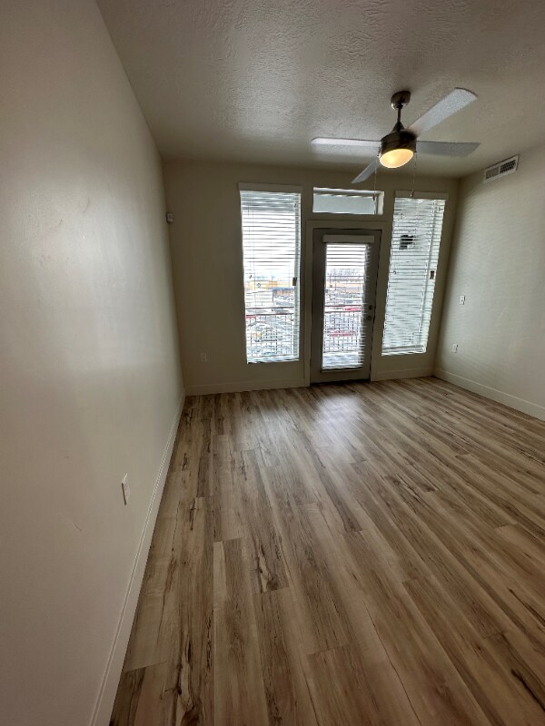 Building Photo - 204 W 2100 S Expy