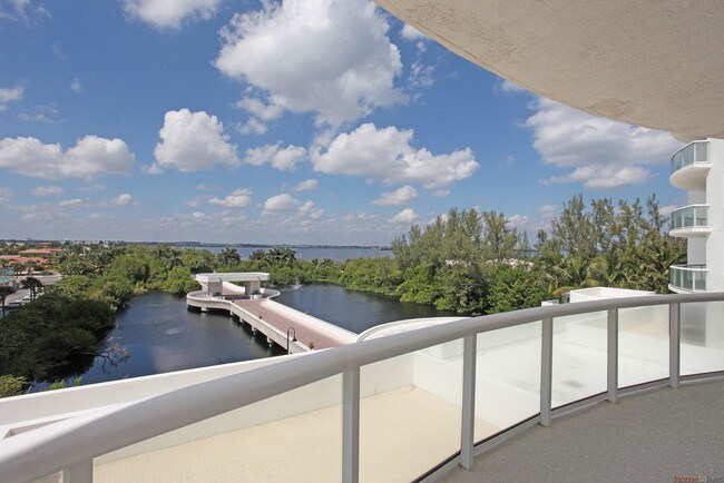 Building Photo - 4600 N Ocean Drive 404