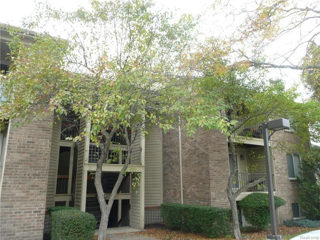 Primary Photo - 2645 Greenstone Blvd
