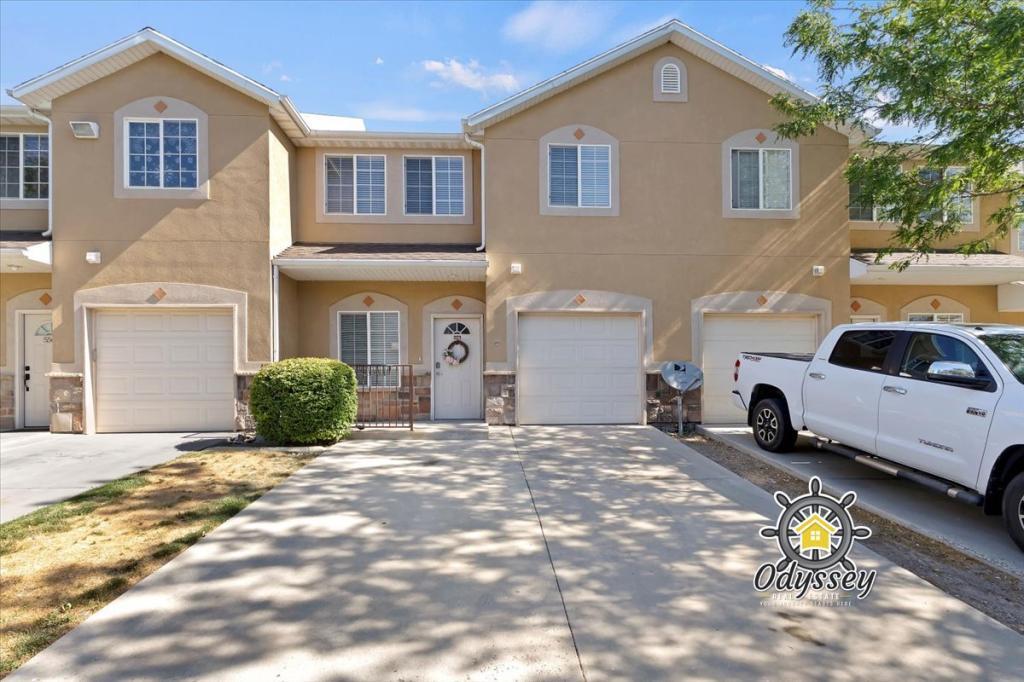 Primary Photo - 5556 Geronimo Way