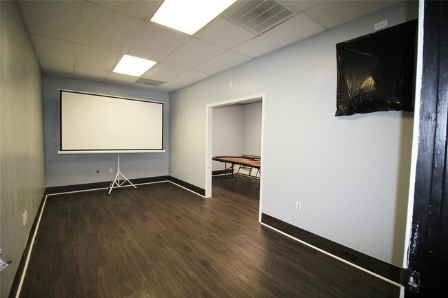 Foto del edificio - 201 N Houston St