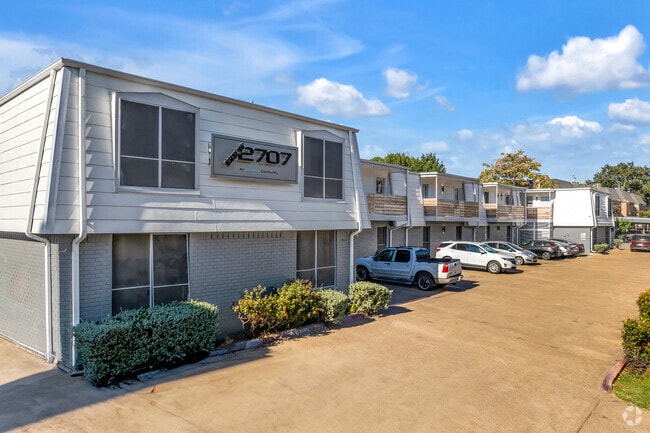 Building Photo - Shelby 2707 Apartments