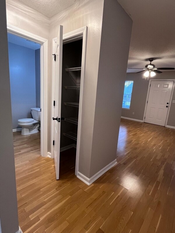 Foto del edificio - 530 City Park Dr