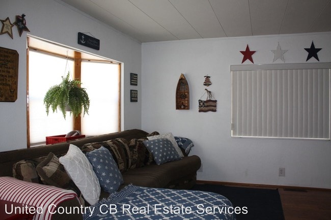 Building Photo - 315 E Riverfront Dr