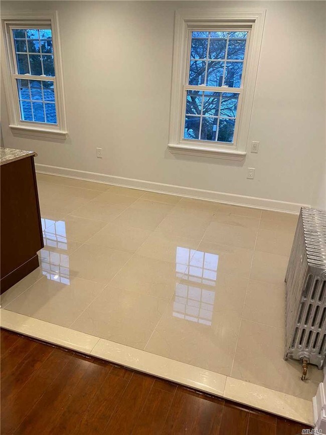 Building Photo - 87-25 117th St